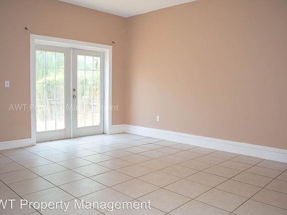 5th image of 152 Oak Ln