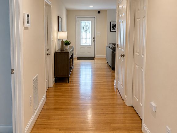 Hallway (kitchen to LIving room)