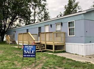 79 Deerwood Dr, Centralia, IL 62801
