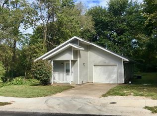 1321 W Talmage St, Springfield, MO 65803