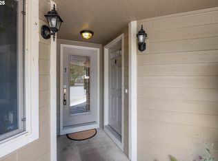 9334 N Lombard St APT 7, Portland, OR 97203