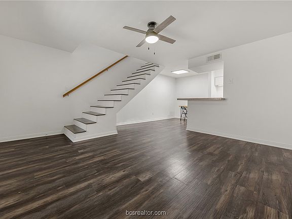 4th image of 904 University Dr #47