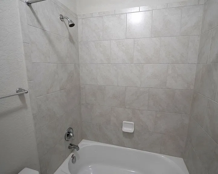 723 Gallorette Blf — Photo 10