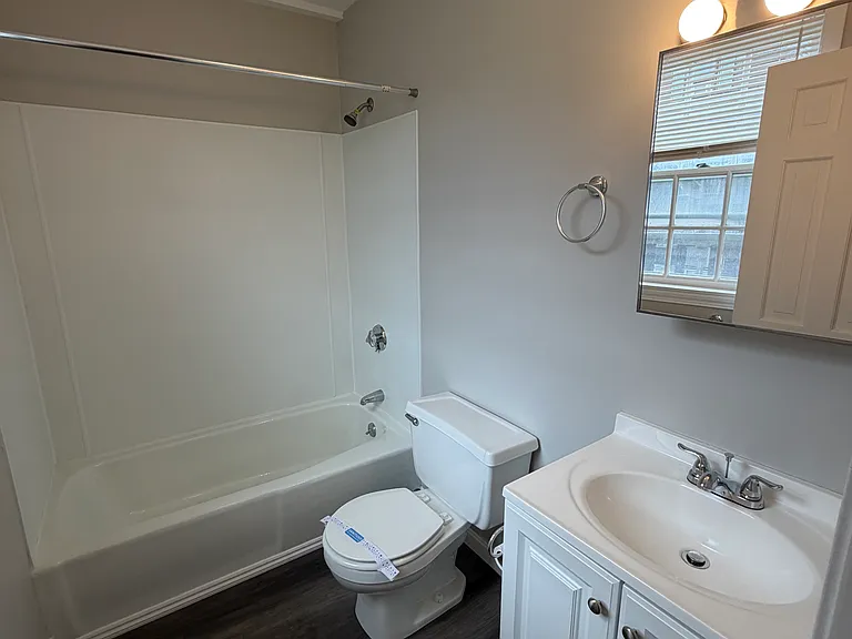 84 Cabot St #9 — Photo 6