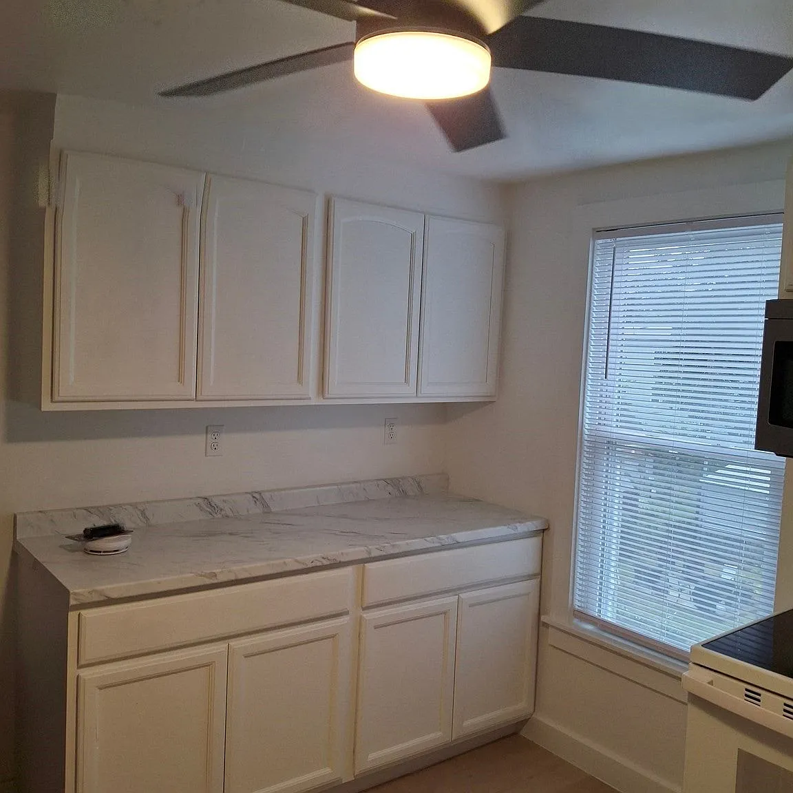 1 bed, 850 sqft, $1,500 — Photo 3