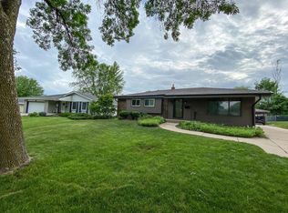 6957 N 89th St, Milwaukee, WI 53224