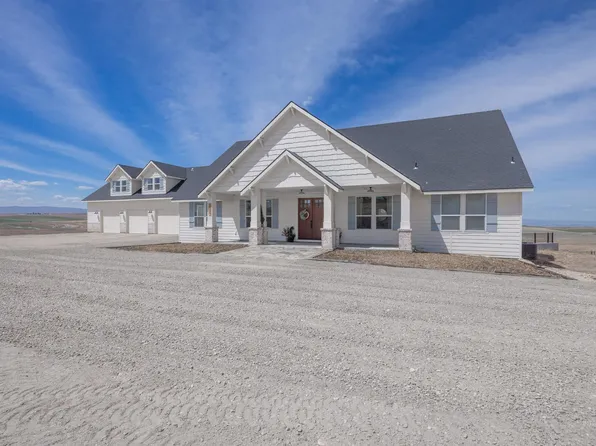 9853 Salmon Ridge Pl, Nampa, ID 83686