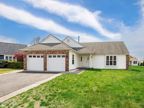 4 Otley Court, Berkeley, NJ 08721