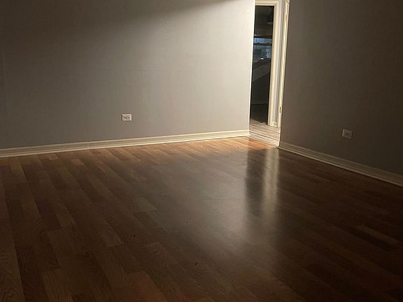 4th image of 6958 W 65th St APT 1A
