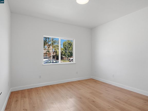 5th image of 1608 Sephos St