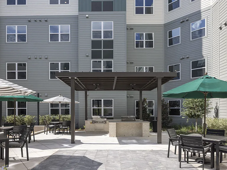 Broadstone Garden Oaks — Photo 28