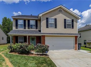 1427 Mandy Place Ct, Charlotte, NC 28216