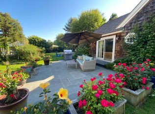 23 Shore Rd, Remsenburg, NY 11960