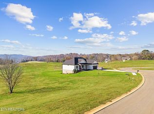 121 Purple Iris Pl, Loudon, TN 37774