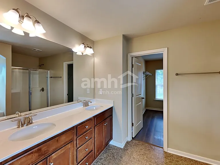 491 Twain Cir SE — Photo 12