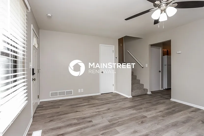 1700 Birch St — Photo 3