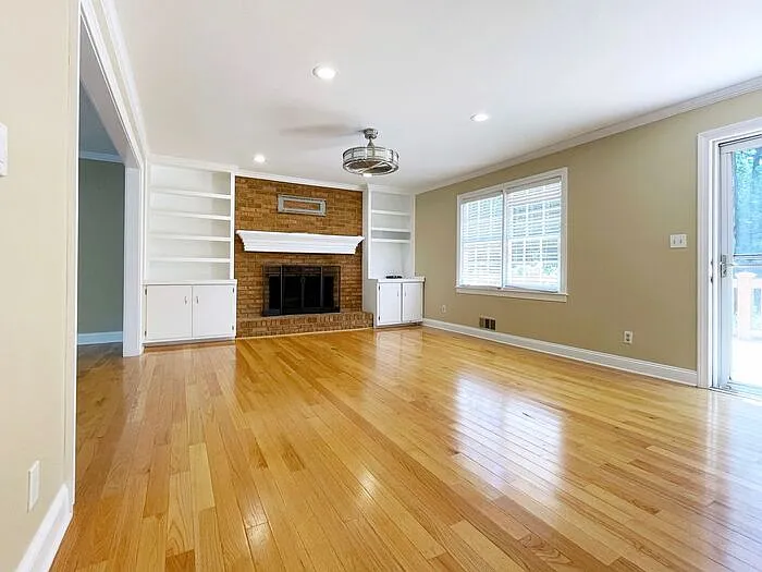 811 Mitsy Ridge Dr — Photo 13