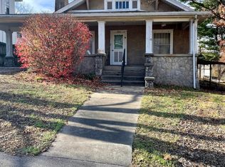 104 N High St, Neosho, MO 64850