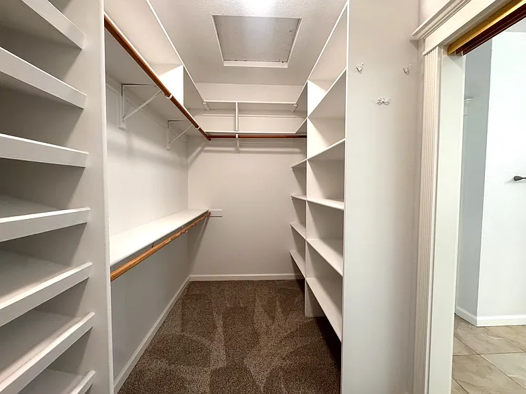 4216 Mepham Ct — Photo 15