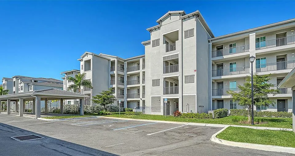 12180 Wellen Golf St #308