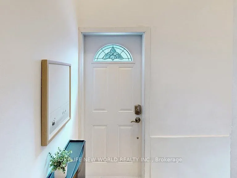 93 Clark Ave #MAIN- — Photo 3