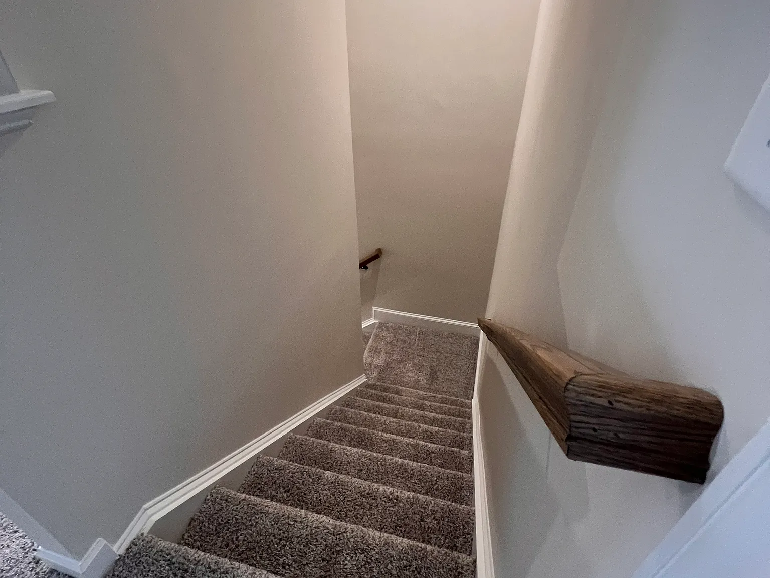 4 bed, 3.5 bath, 2694 sqft, $2,449 — Photo 4
