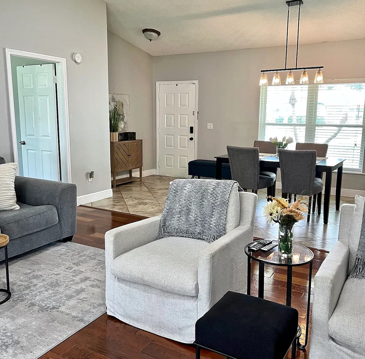 3 bed, 1455 sqft, $3,150 — Photo 4