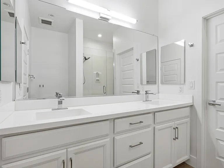 820 N 8th Ave #24 — Photo 17
