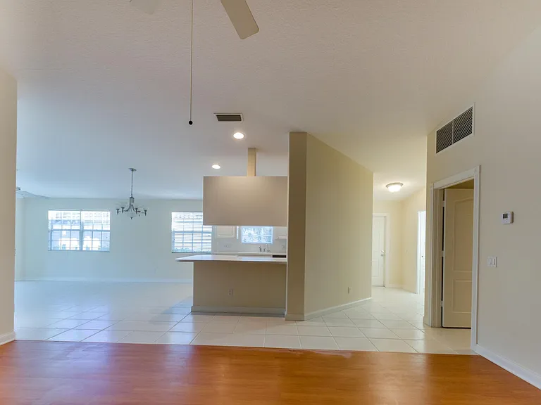 5796 Ivrea Dr — Photo 18