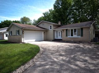 204 Mount Vernon Dr, Goshen, IN 46526