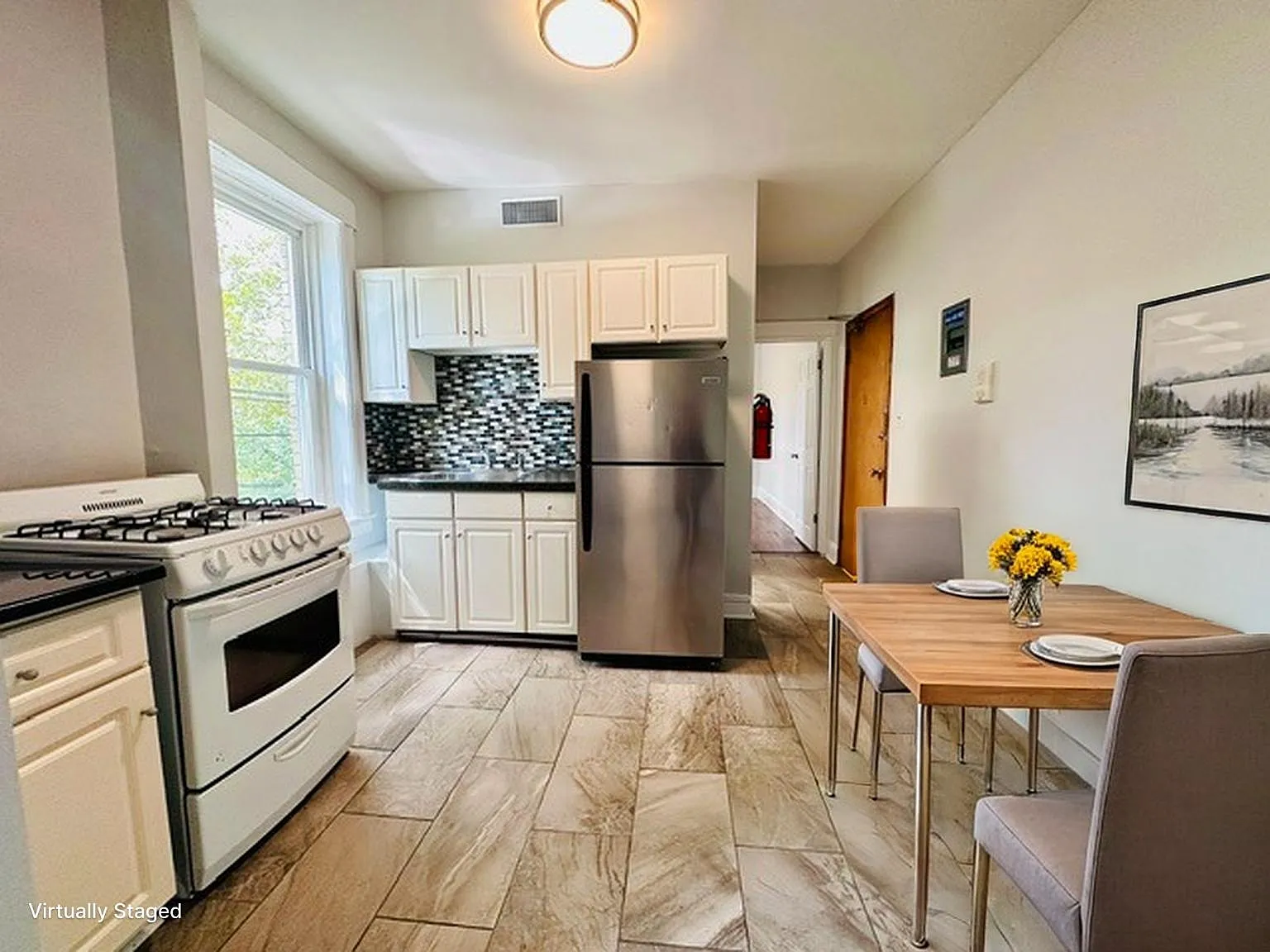 1 bed, 1.0 bath, $1,550 — Photo 4