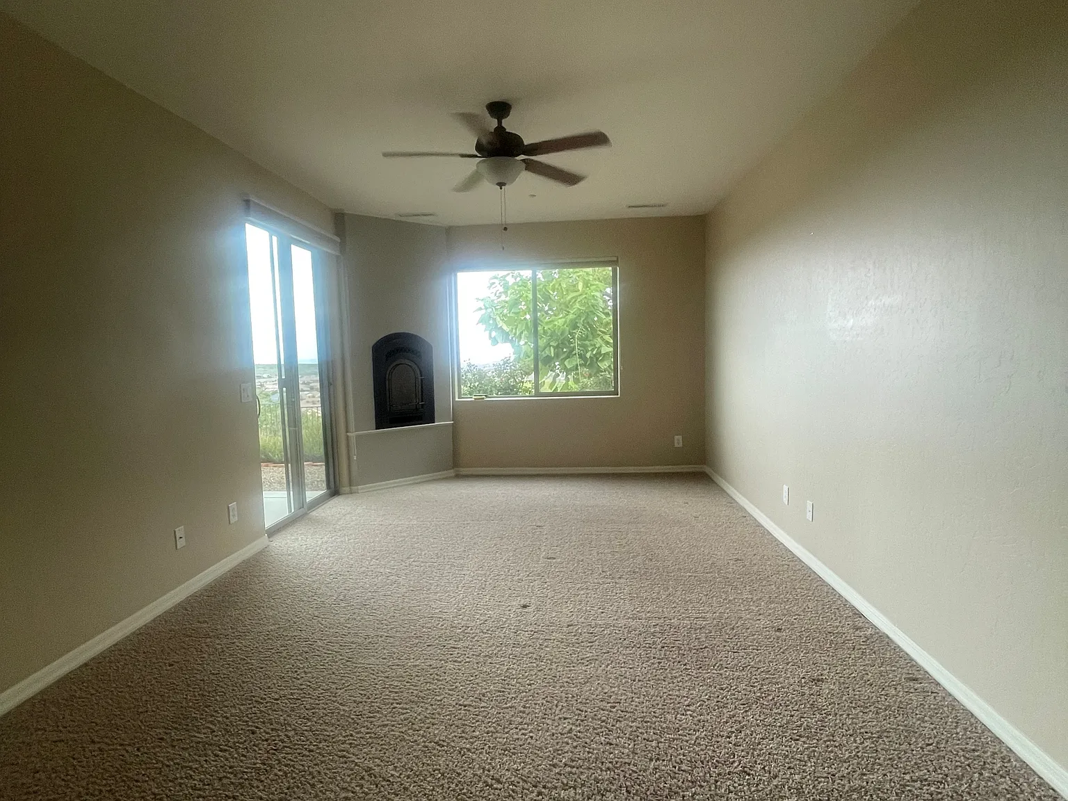 BC1725-1611 Cloudstone Drive - 1 — Photo 3