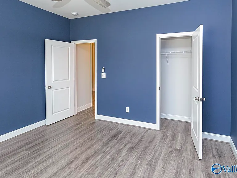125 River Springs Ct — Photo 6