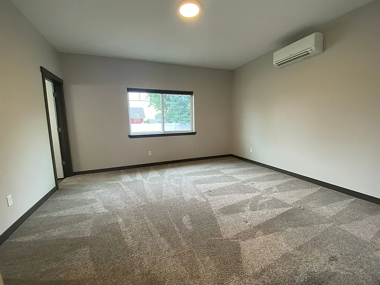 108 W Greenfield Ave — Photo 27