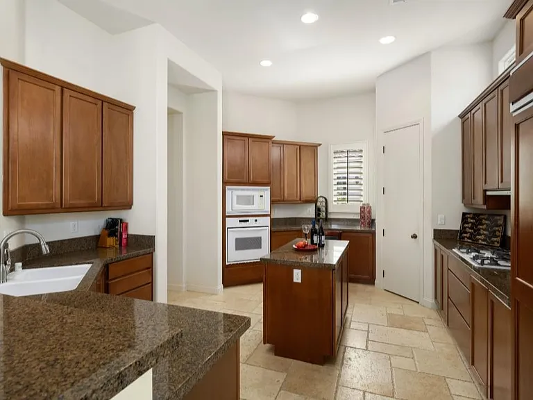 50025 Monteloma Ct — Photo 8