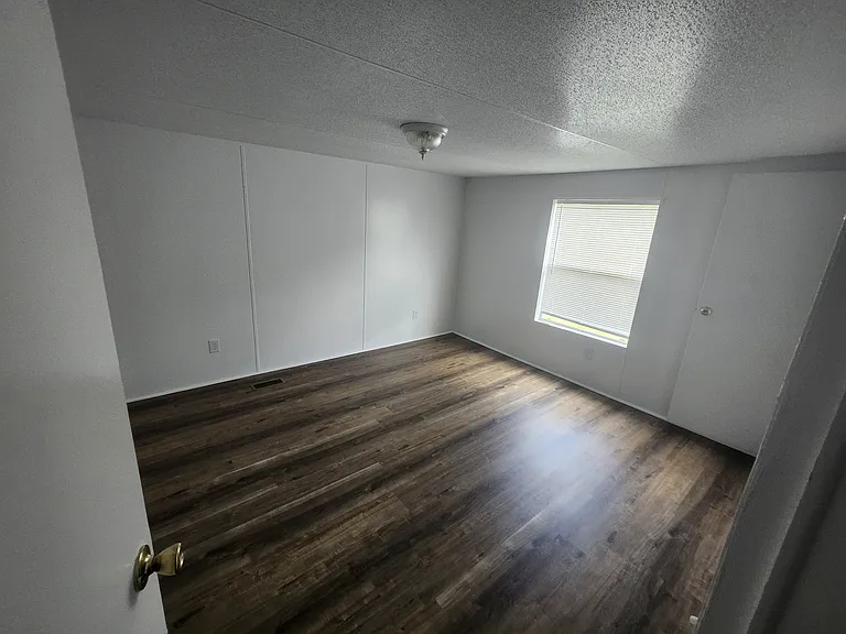 10011 SW 84th Ave — Photo 23
