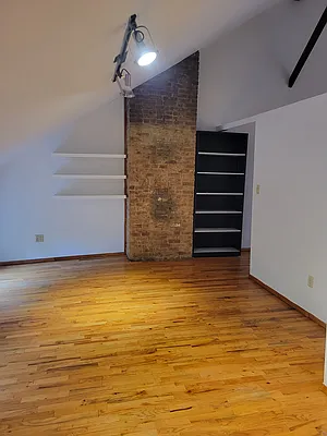 Rented by MCR Realty | media 17