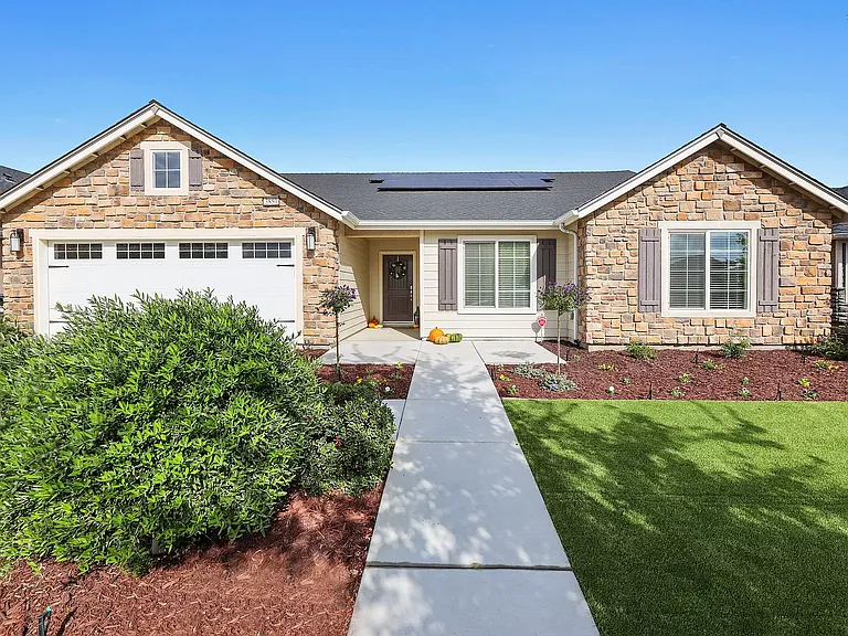 3850 W Modoc Ave — Photo 1