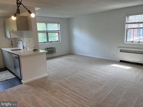 2nd image of 4364 N Pershing Dr #43644