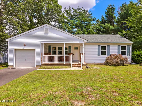 285 Matey Avenue, Manahawkin, NJ 08050