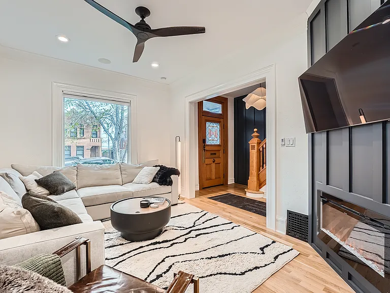 2117 W 28th Ave — Photo 4