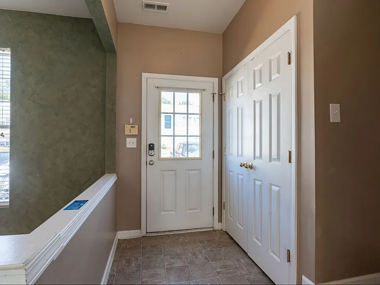 5146 Twelvepole Dr — Photo 3