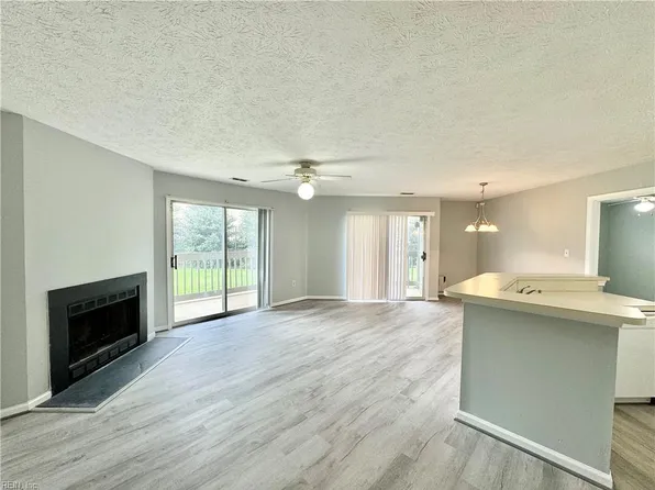 65 Cape Dorey Dr #3A, Hampton, VA 23666