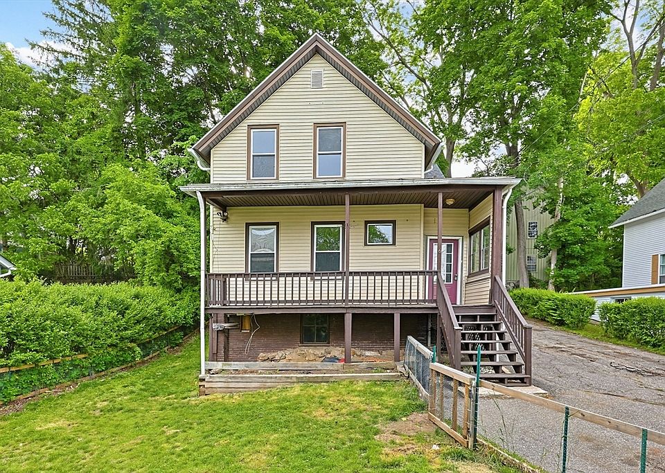 1st image of 6 Walker Ct