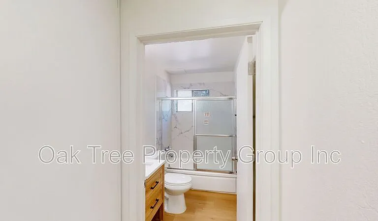 1520 Castro St #11 — Photo 11