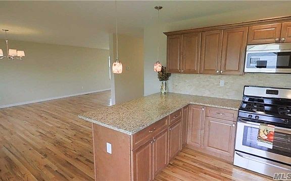 5th image of 48A Carman Blvd