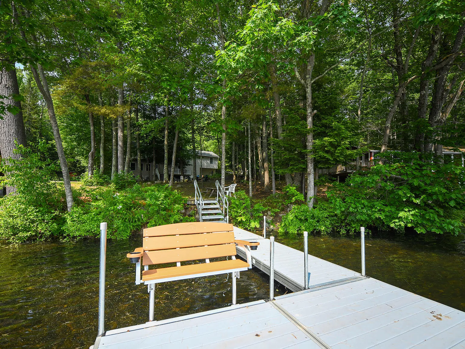 3 bed, 2.5 bath, 2238 sqft, $2,000 — Photo 2