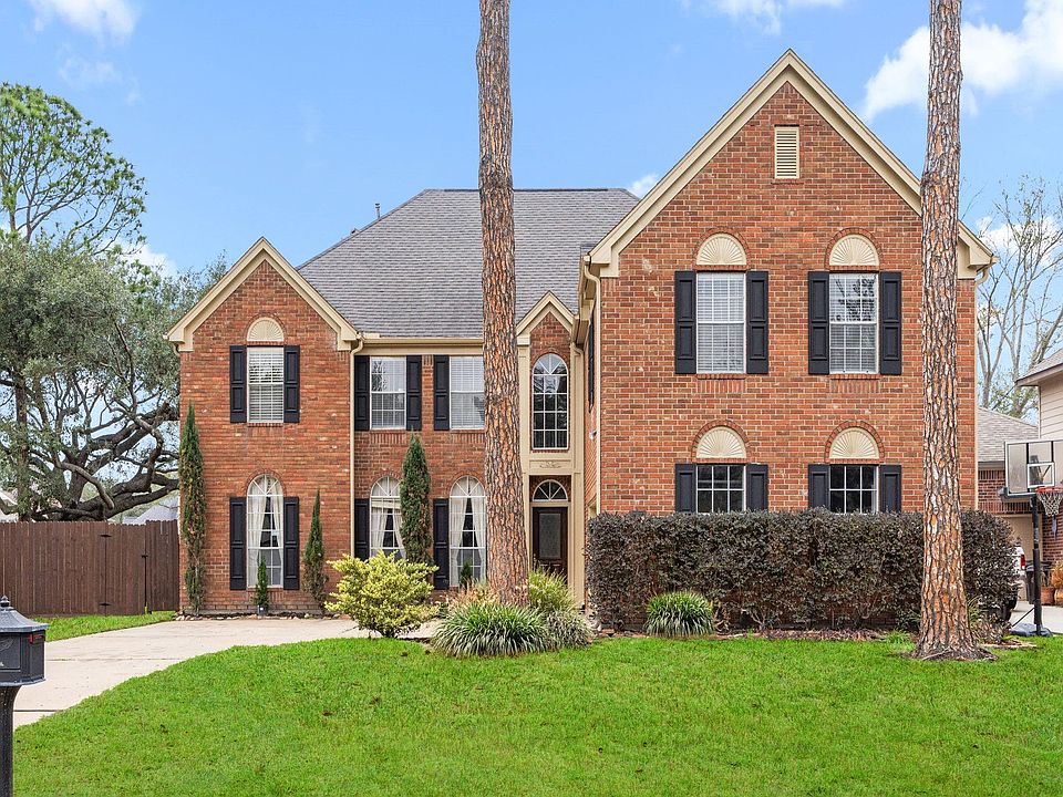 1st image of 7915 Capri Cir
