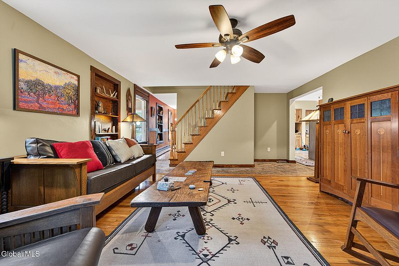 3rd image of 86 Washington Avenue