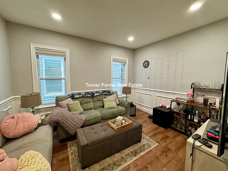 38 Crescent Ave #1A — Photo 6